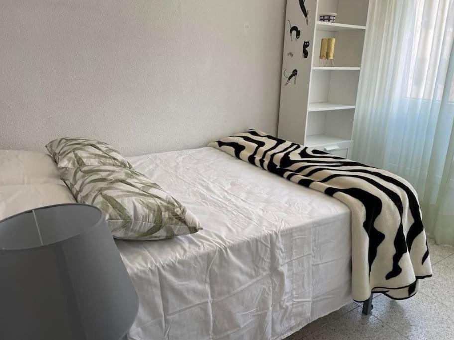 Flamenco Chill Apartment Torrevieja Eksteriør billede