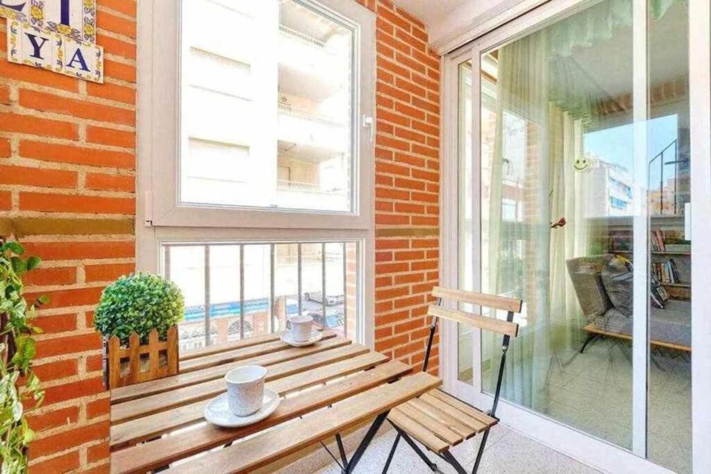 Flamenco Chill Apartment Torrevieja Eksteriør billede